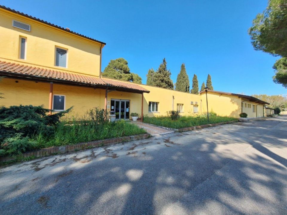Commercieel vastgoed in Camerano, Ancona - foto 3