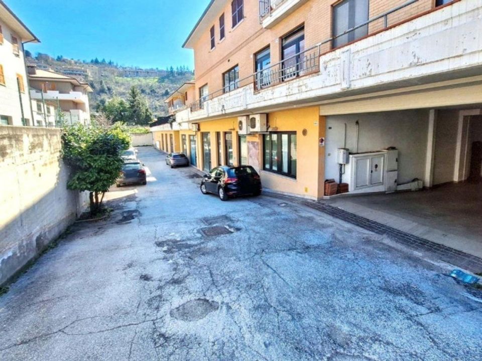 Commercieel vastgoed in Cingoli, Macerata - foto 2