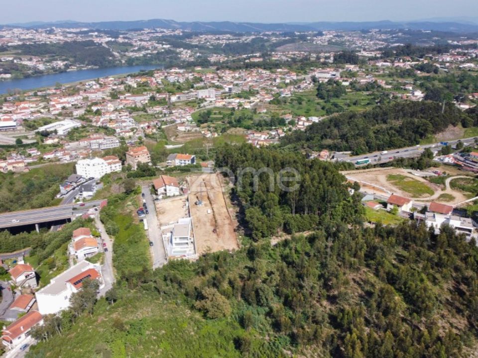 Helårsgrund i Oliveira do Douro, Porto - foto 4