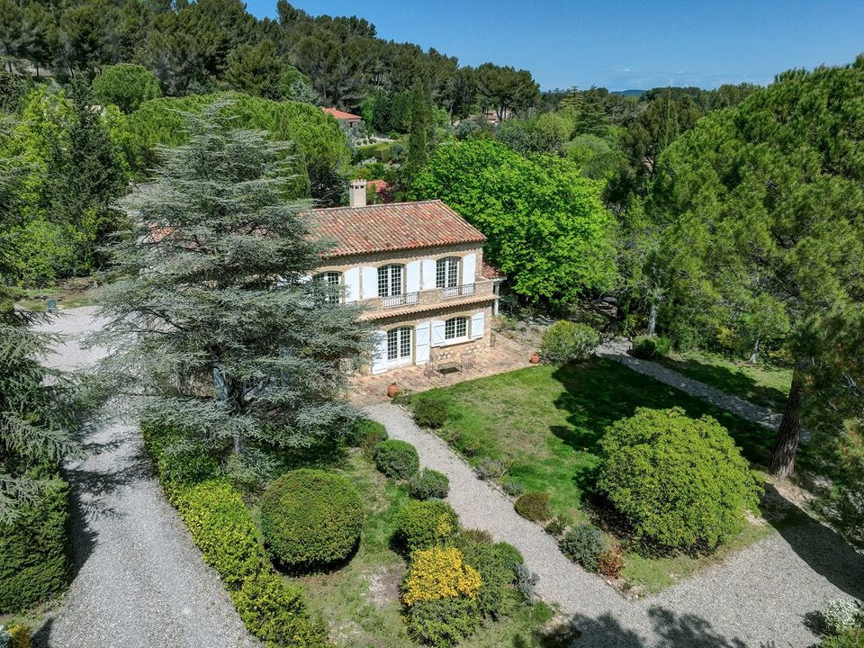 Villa i Aix-en-Provence, Bouches-du-Rhone - foto 1