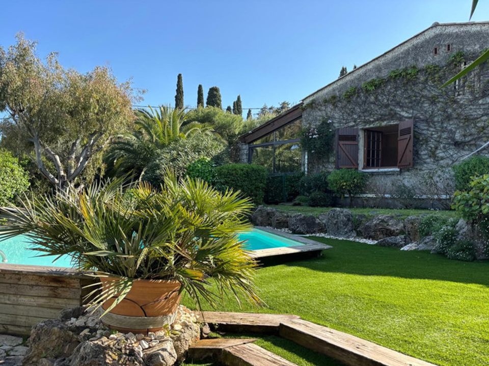 Villa i Antibes, Alpes-Maritimes - foto 1