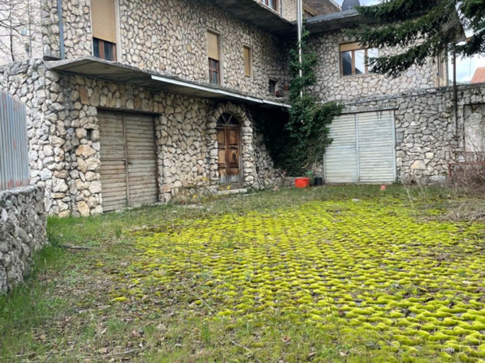 Villa i Ortona dei Marsi, L'Aquila - foto 2