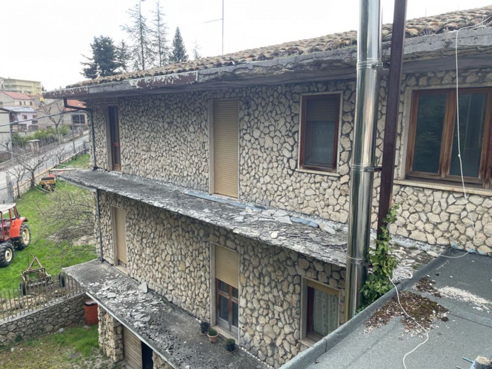 Villa i Ortona dei Marsi, L'Aquila - foto 3
