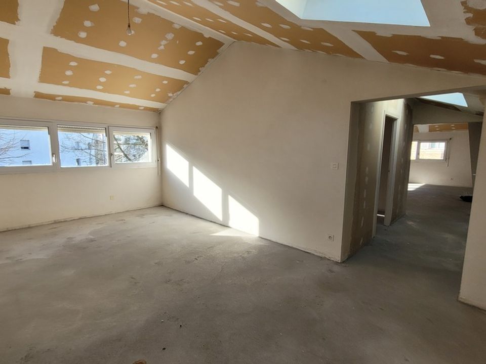 Erhvervsejendom i La Roche-sur-Yon, Vendee - foto 4