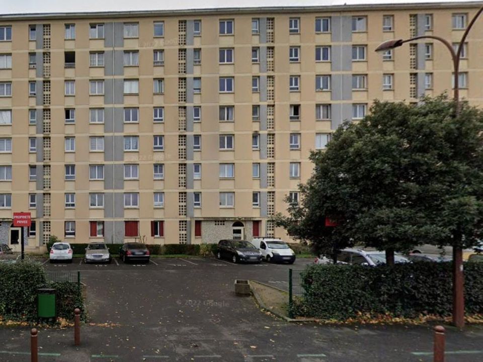Garage i Sainte-Geneviève-des-Bois, Essonne - foto 1