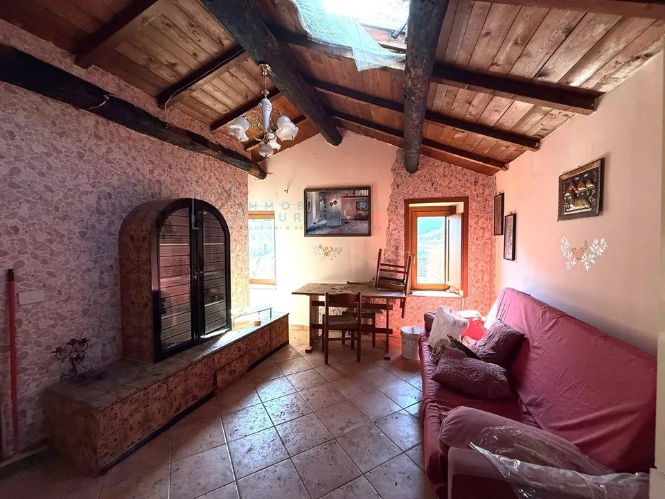 Landejendom i Pieve di Teco, Imperia - foto 1