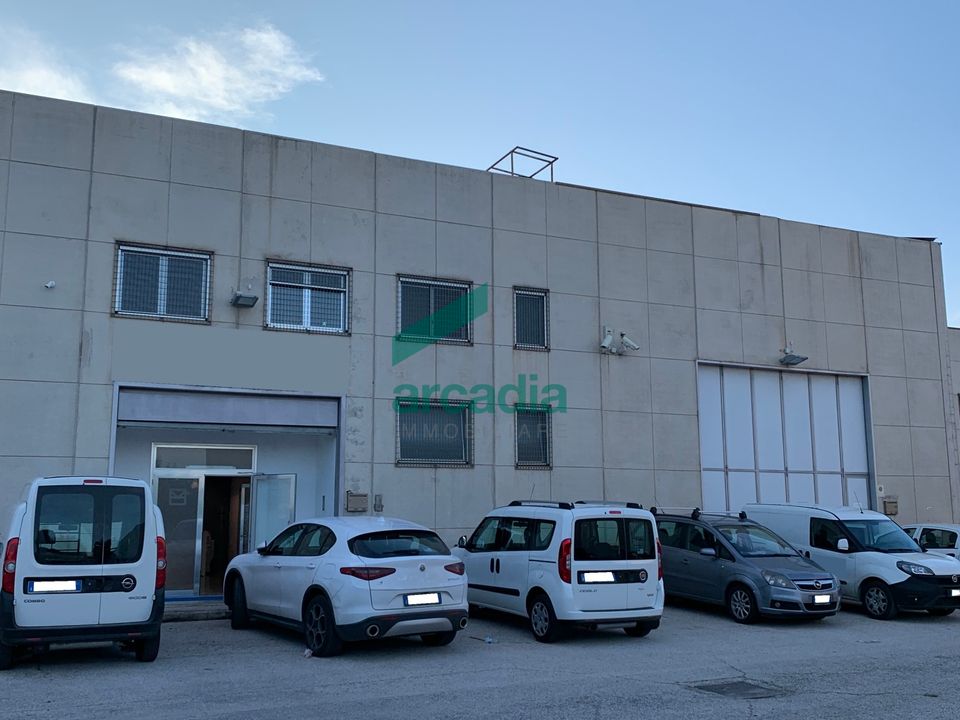 Erhvervsejendom i Modugno, Bari - foto 2