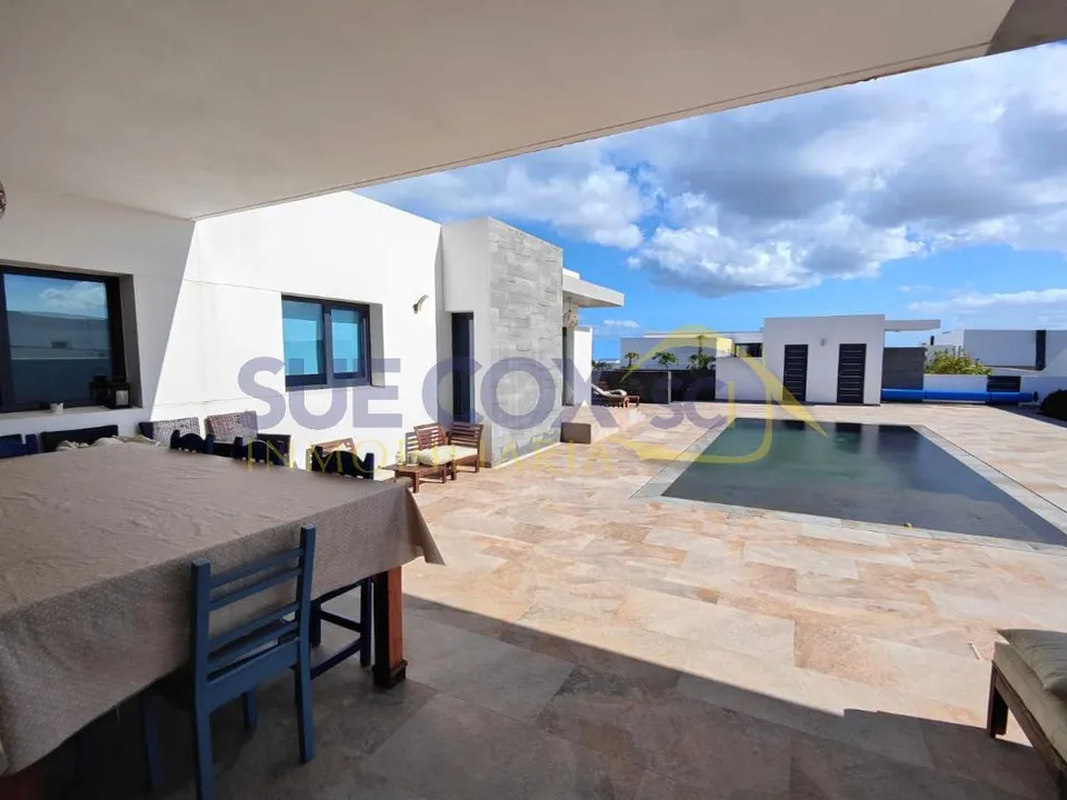 Villa i Costa Teguise, Lanzarote - foto 1