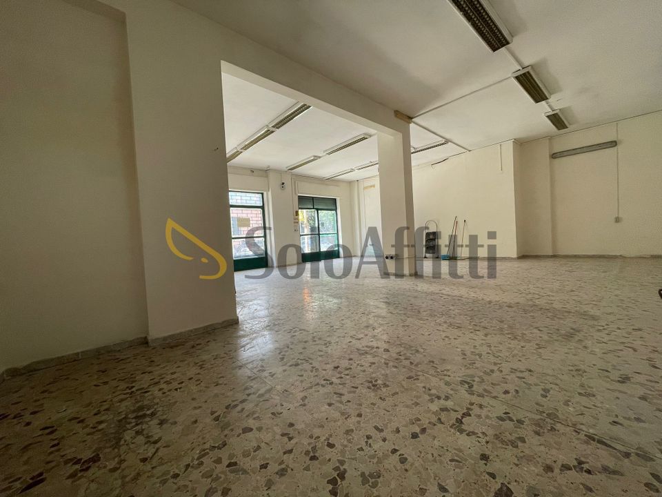 Erhvervsejendom i Maddaloni, Caserta - foto 2