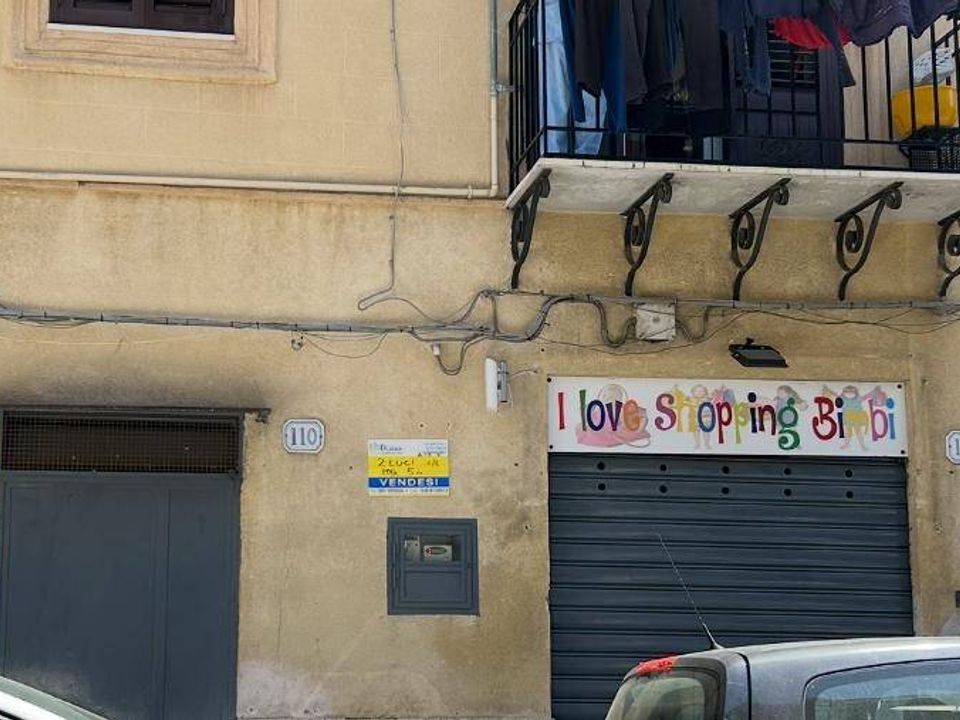 Erhvervsejendom i Palermo, Palermo - foto 1