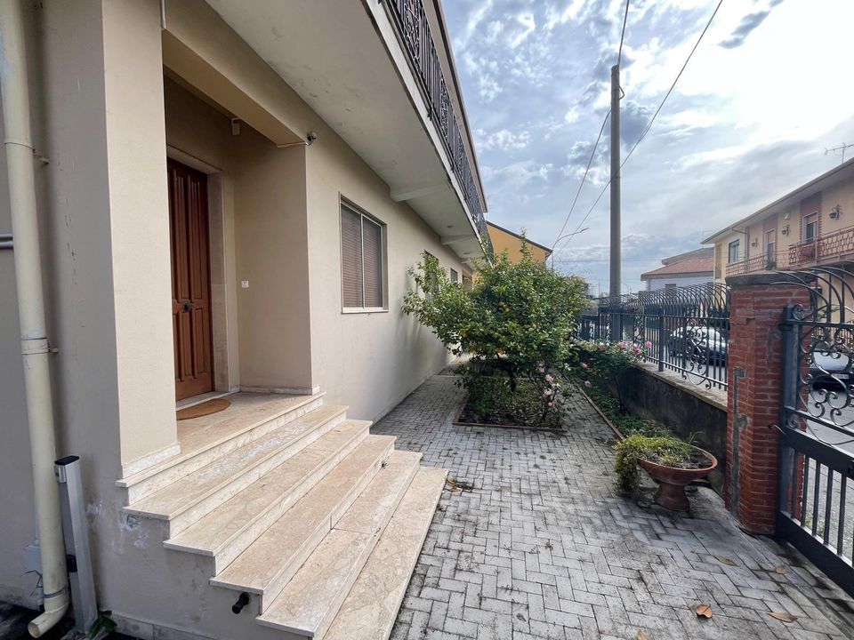 Villa i Pedara, Catania - bilde 1
