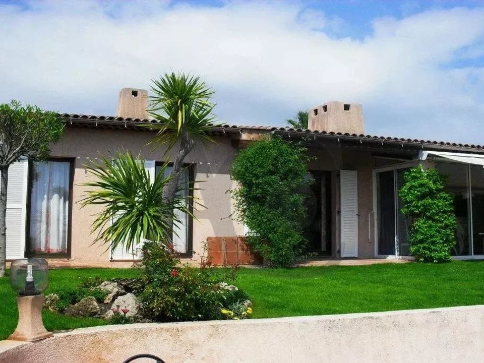 Villa i Villeneuve-Loubet, Alpes-Maritimes - foto 3