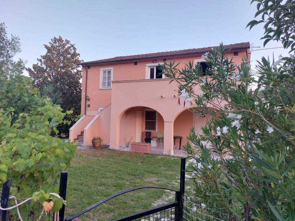 Byhus i Castelnuovo Magra, La Spezia - foto 1