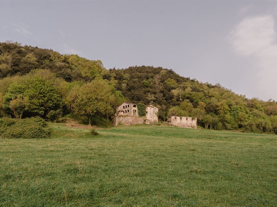 Ruinere i Sant Aniol De Finestres, Gerona - foto 2