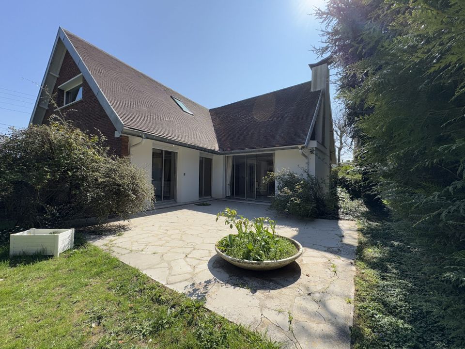Villa i Lens, Pas-de-Calais - foto 1