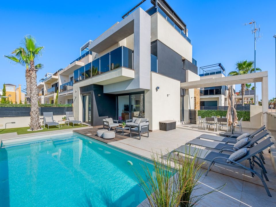 Villa i Orihuela Costa, Alicante - foto 1