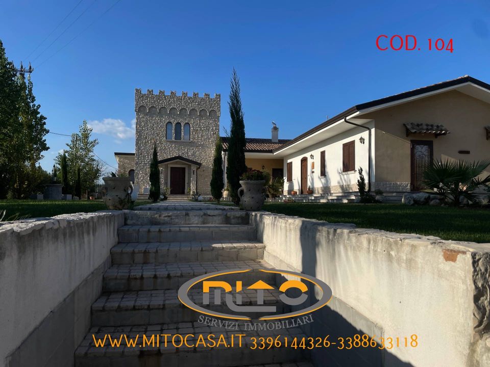 Villa i Telese Terme, Benevento - bilde 1