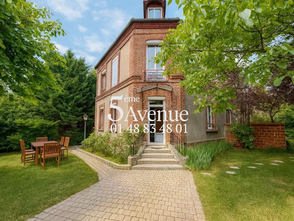 Villa i Sucy-en-Brie, Val-de-Marne - foto 1