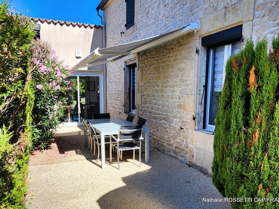 Villa i La Greve-sur-Mignon, Charente-Maritime - foto 1