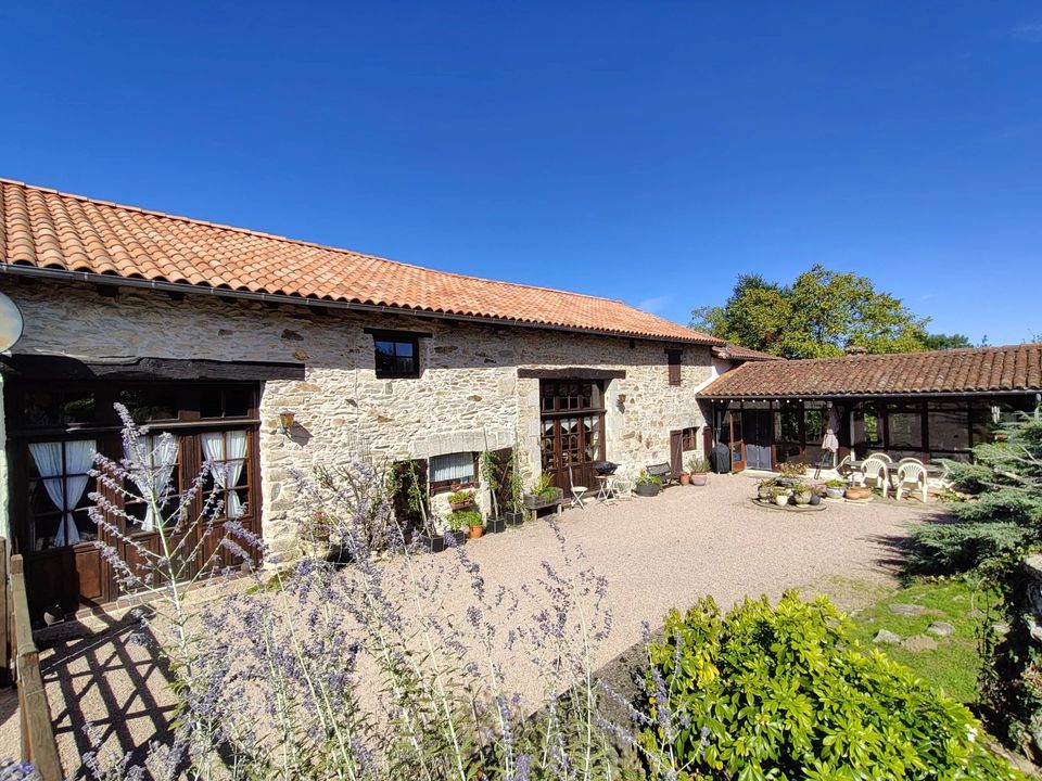 Villa i Pensol, Haute-Vienne - foto 1
