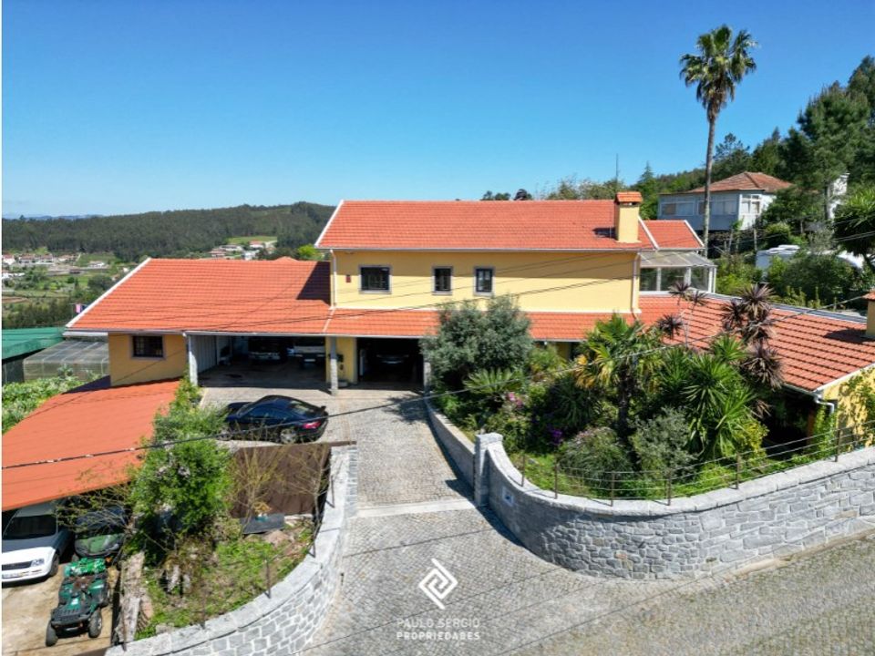 Villa i Castelo de Paiva, Aveiro - foto 1