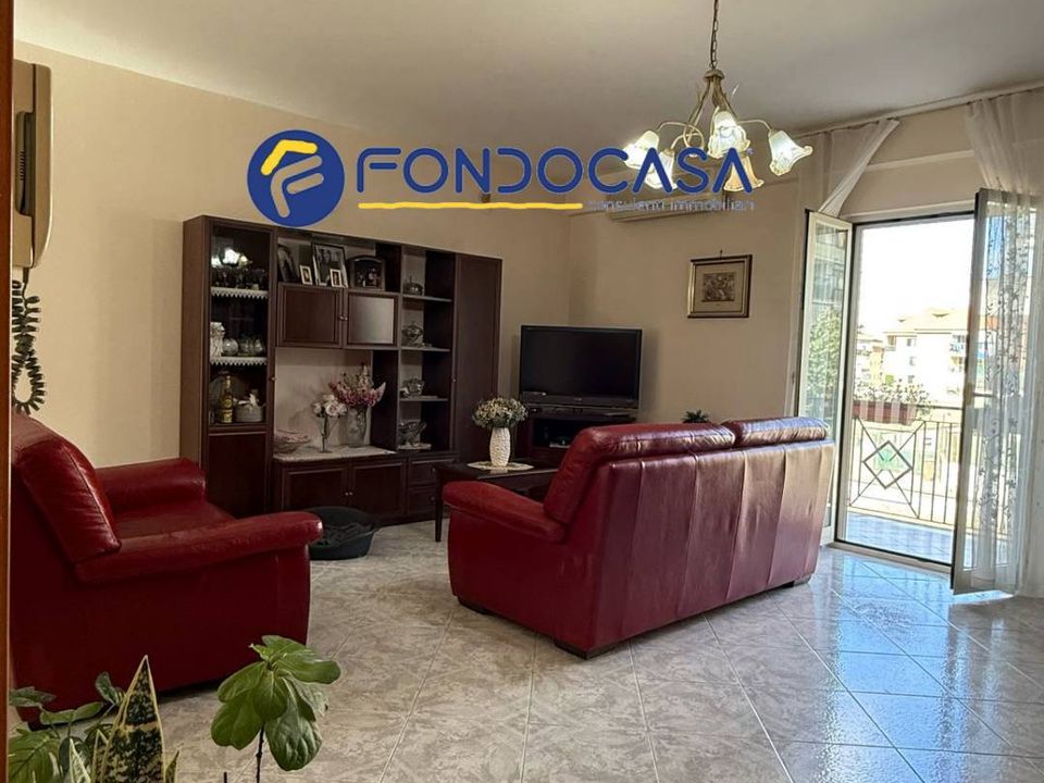 Villa a Giugliano in Campania, Naples - foto 1