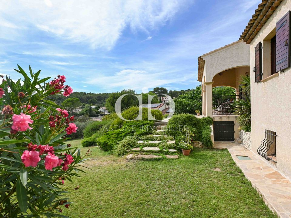 Villa i Marseille, Bouches-du-Rhone - foto 1