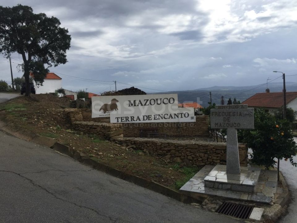 Helårsgrund i Freixo de Espada a Cinta, Braganca - foto 1