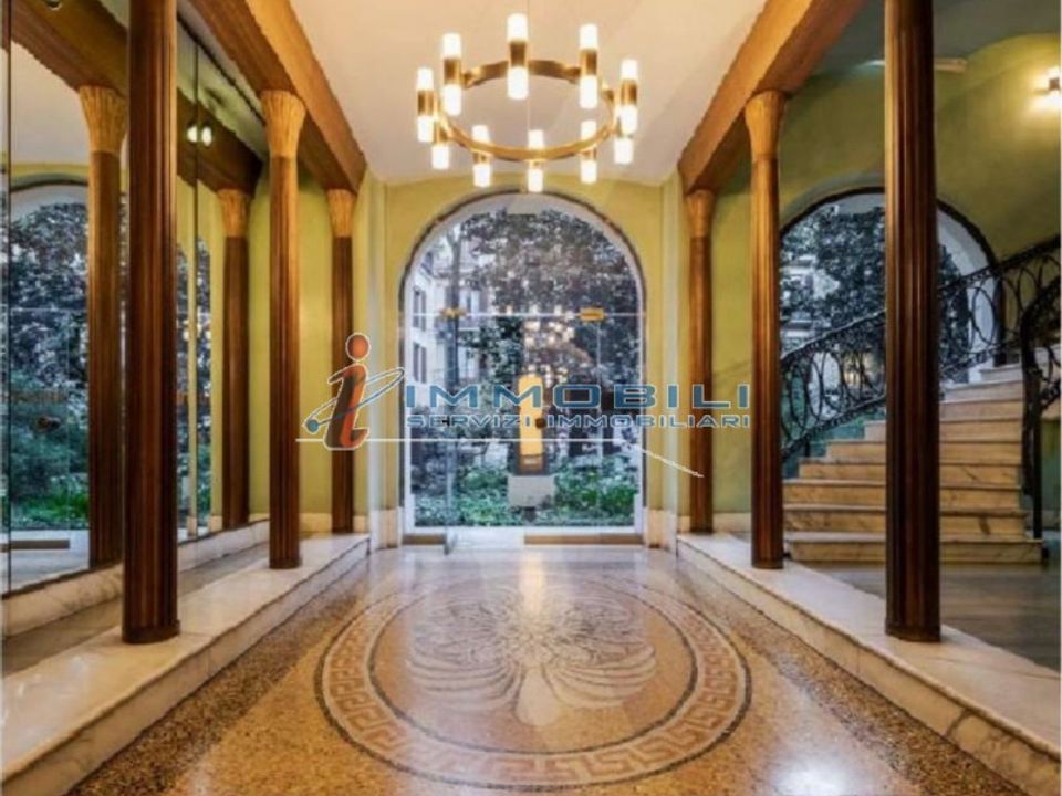 Erhvervsejendom i Milan, Milan - foto 4