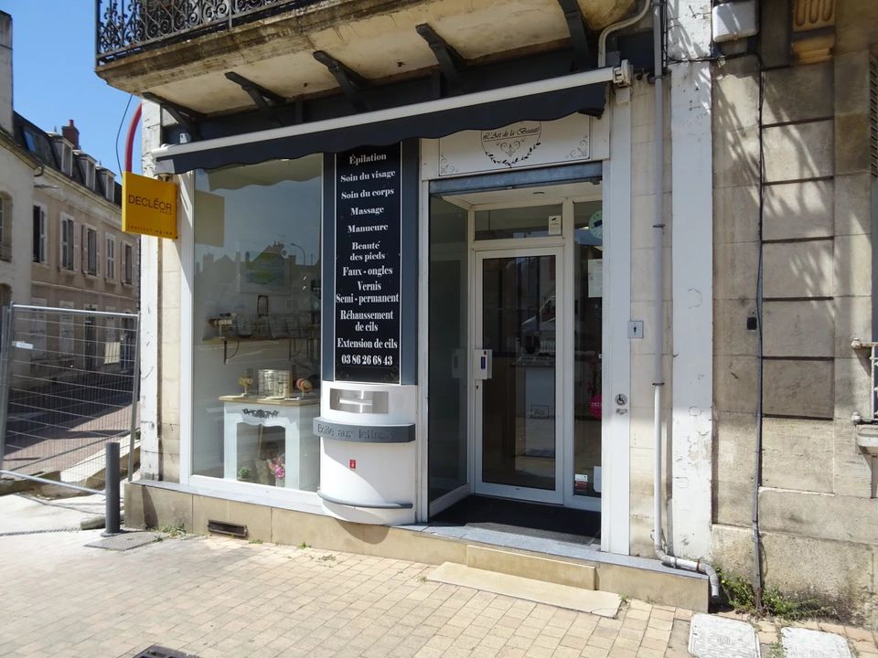 Erhvervsejendom i Cosne-Cours-Sur-Loire, Nievre - foto 2