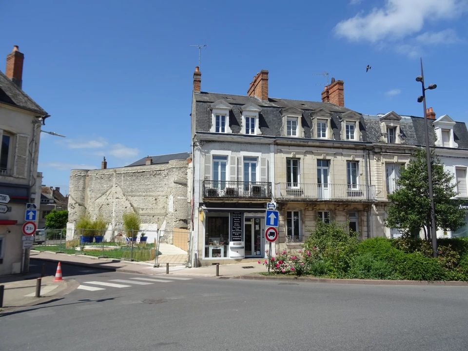 Erhvervsejendom i Cosne-Cours-Sur-Loire, Nievre - foto 4