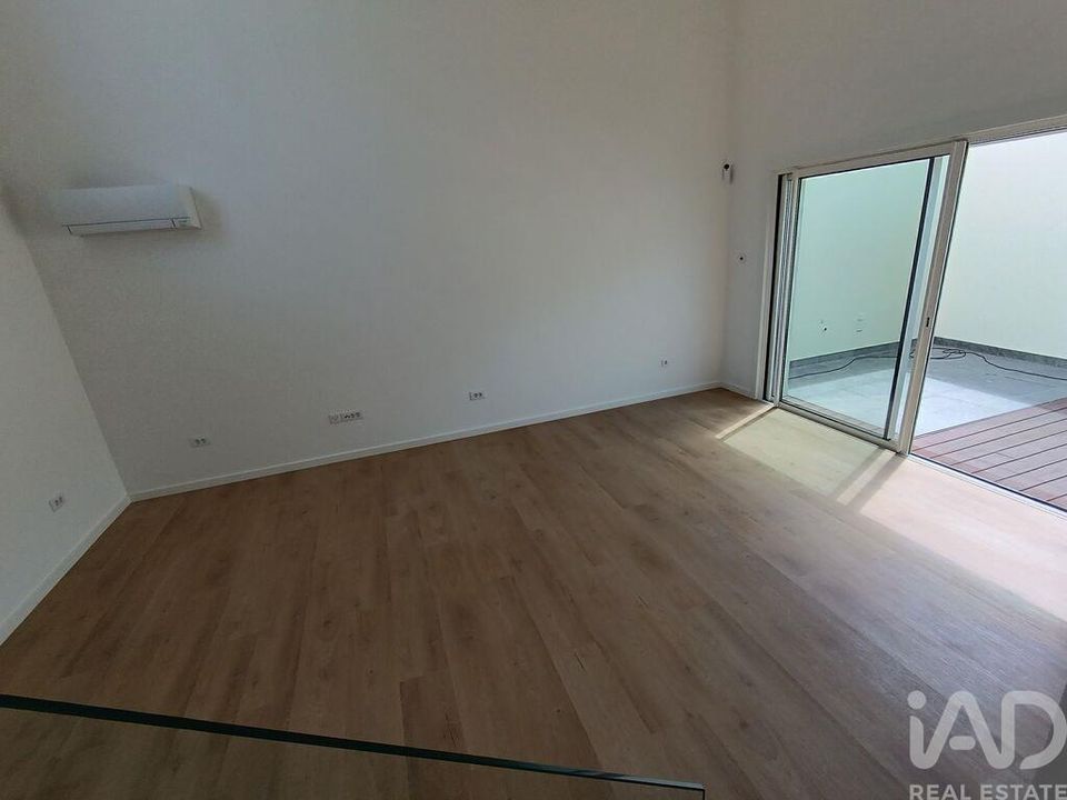 Byhus i Almada, Setubal - foto 2