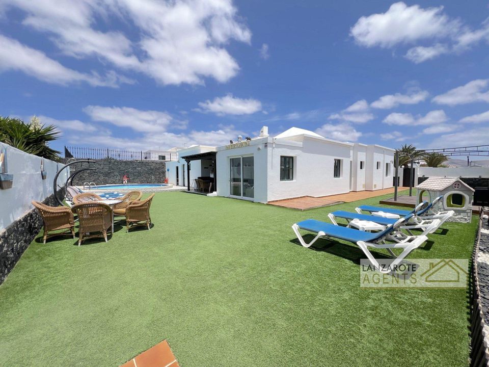Villa i Playa Blanca (Yaiza), Lanzarote - foto 1