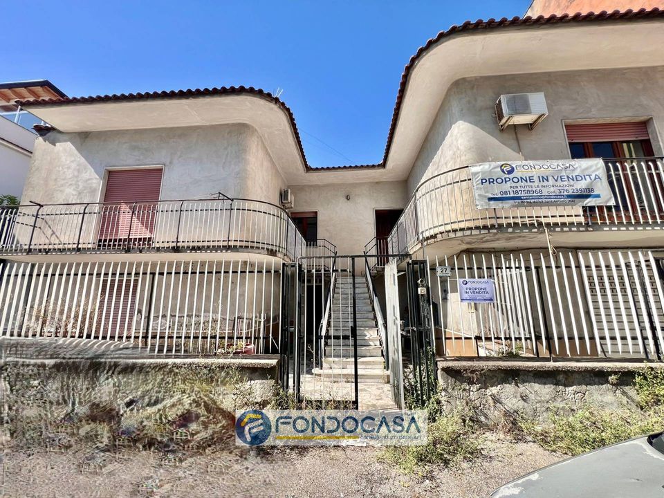 Villa i Sant'Antimo, Naples - bilde 1