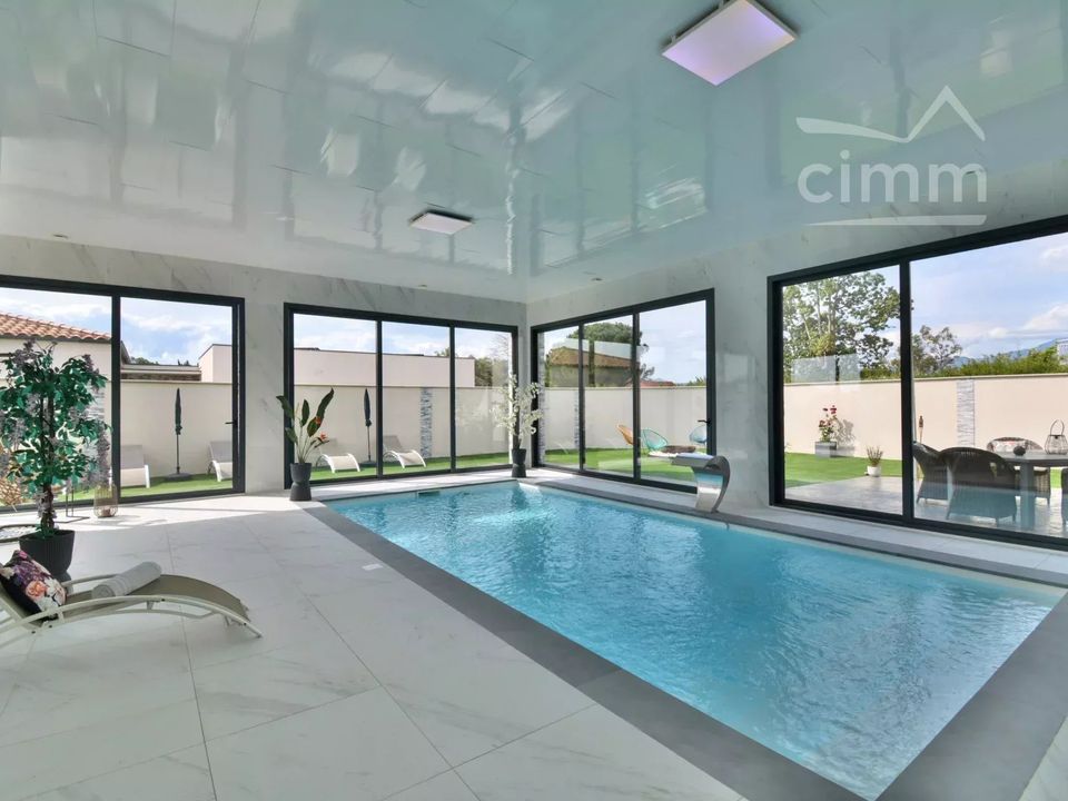 Villa i Thuir, Pyrenees-Orientales - foto 1