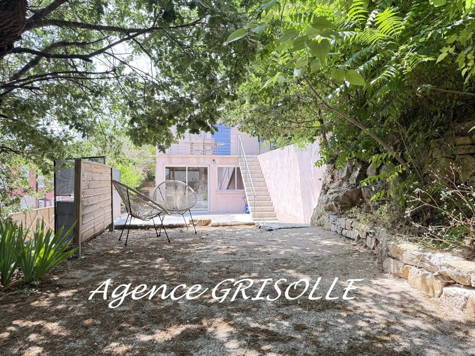 Landejendom i Sainte-Anastasie-sur-Issole, Var - foto 1