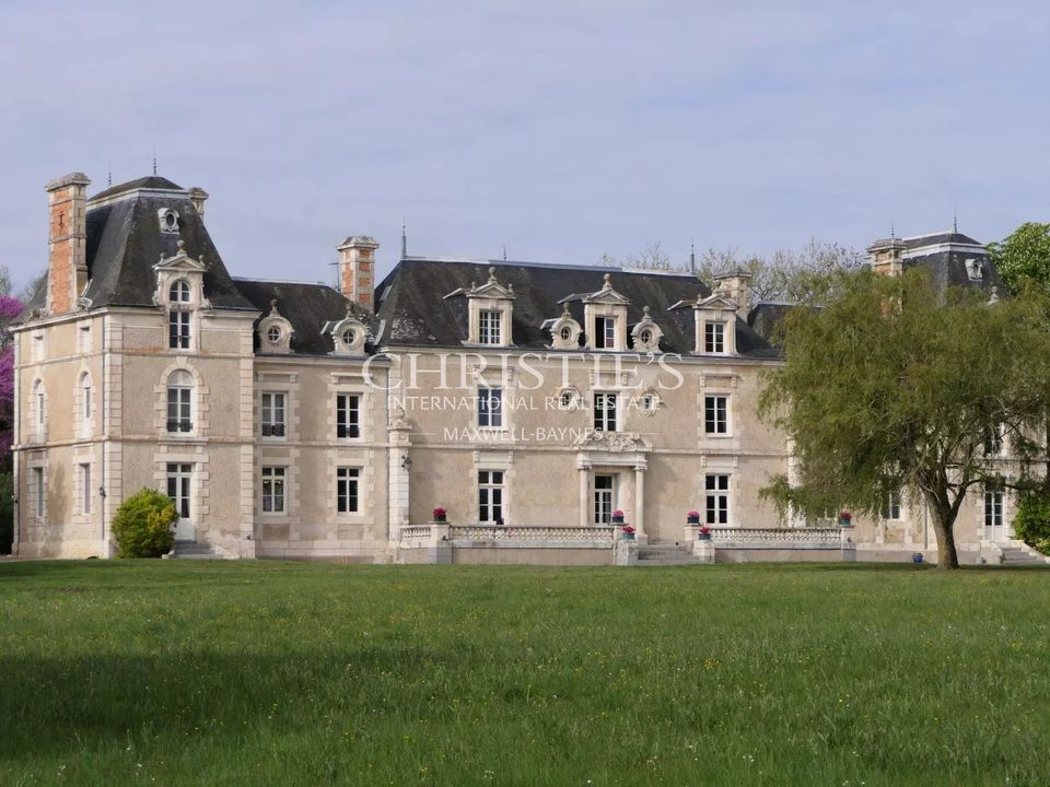 Landejendom i Dienne, Vienne - foto 1