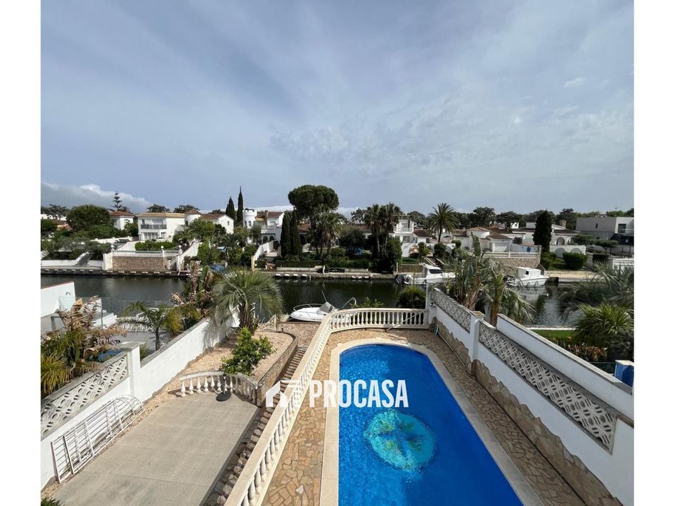 Villa i Empuriabrava, Gerona - foto 3