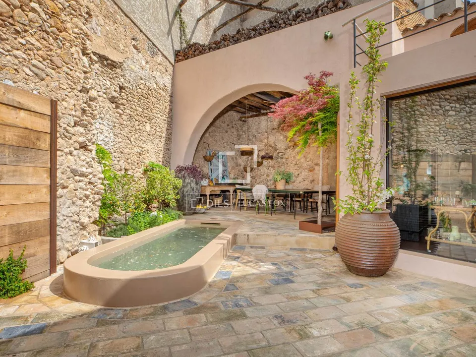 Villa en Ventallo, Gerona - foto 1
