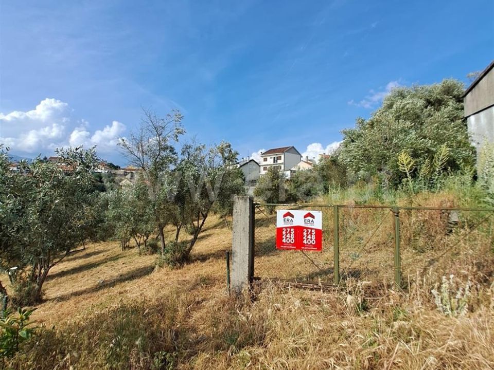 Helårsgrund i Covilha, Castelo Branco - foto 1