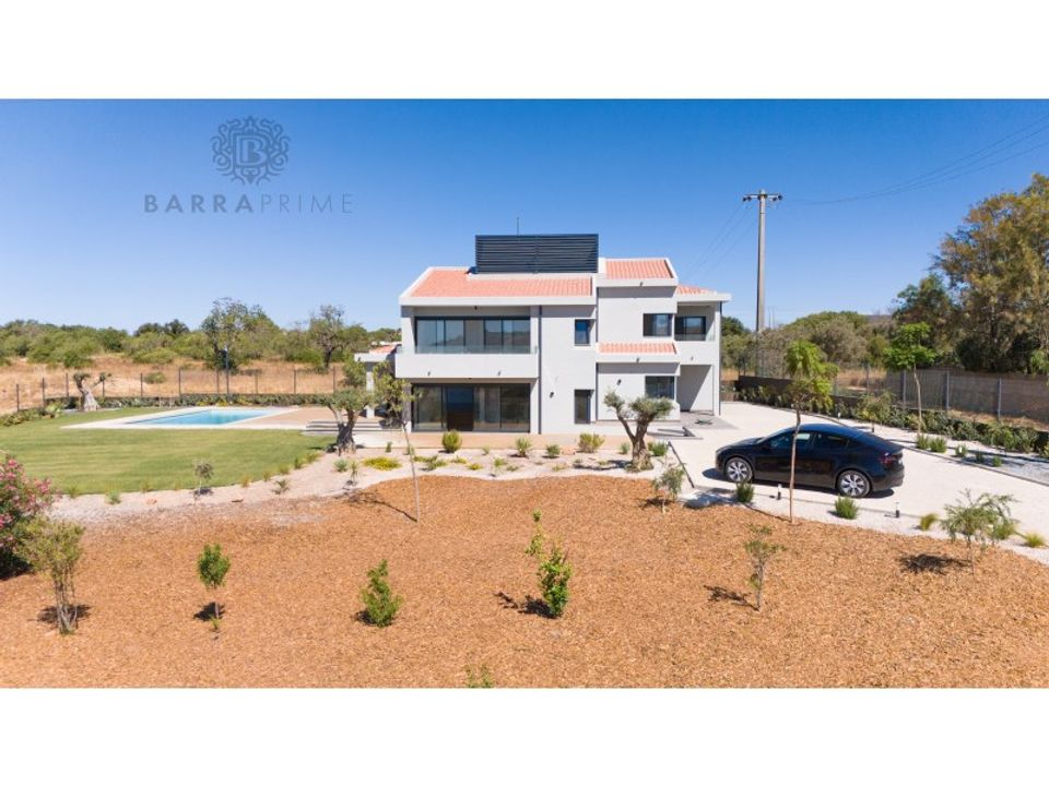 Villa i Quarteira, Faro - foto 1