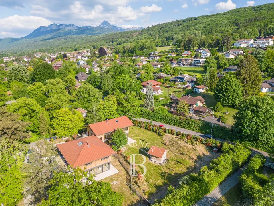 Villa i Evian-les-Bains, Haute-Savoie - foto 2