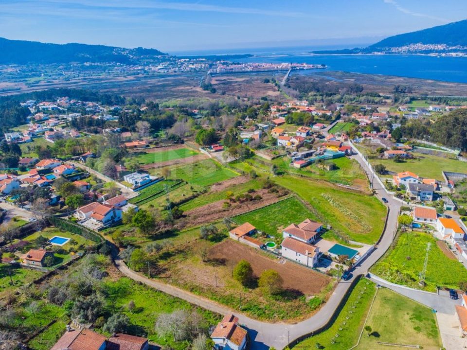 Helårsgrund i Caminha, Viana do Castelo - foto 1