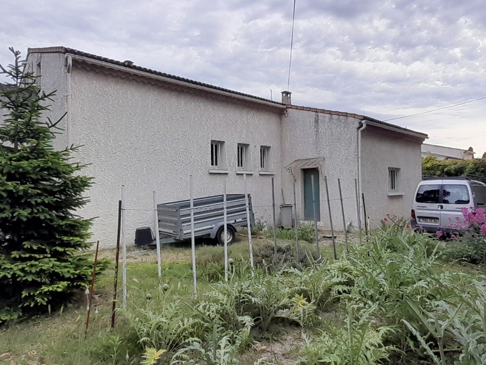 Villa in Le Thor, Vaucluse - photo 2