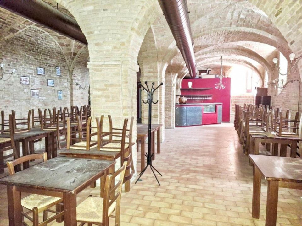 Erhvervsejendom i Jesi, Ancona - foto 1