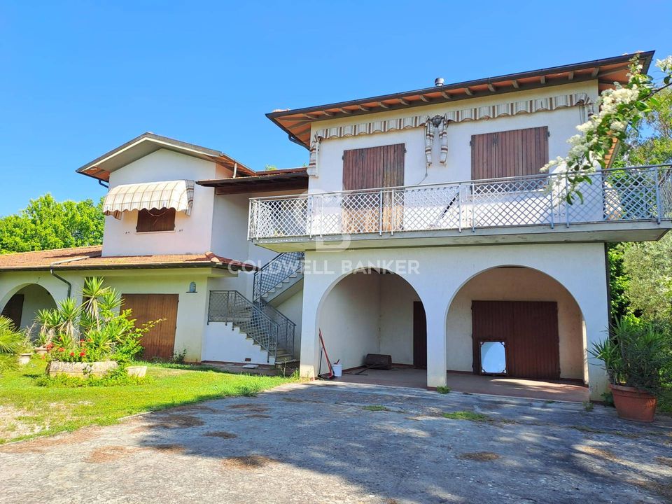 Villa i Pietrasanta, Lucca - bilde 1