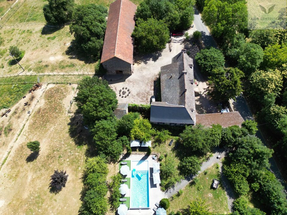 Erhvervsejendom i Villefranche-de-Rouergue, Aveyron - foto 1