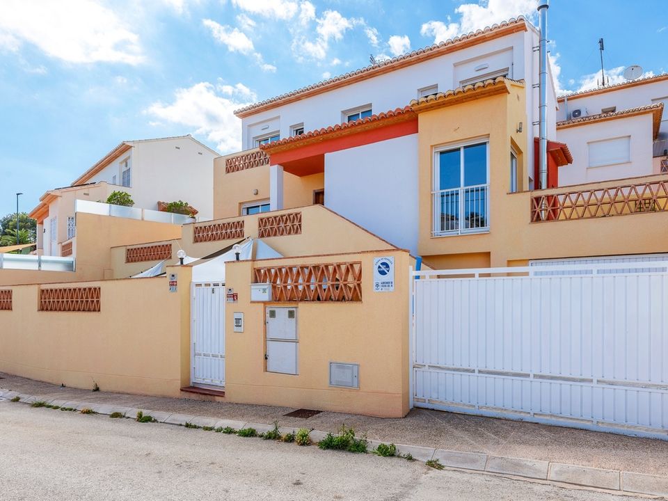 Villa i Alfaz del Pi, Alicante - bilde 1