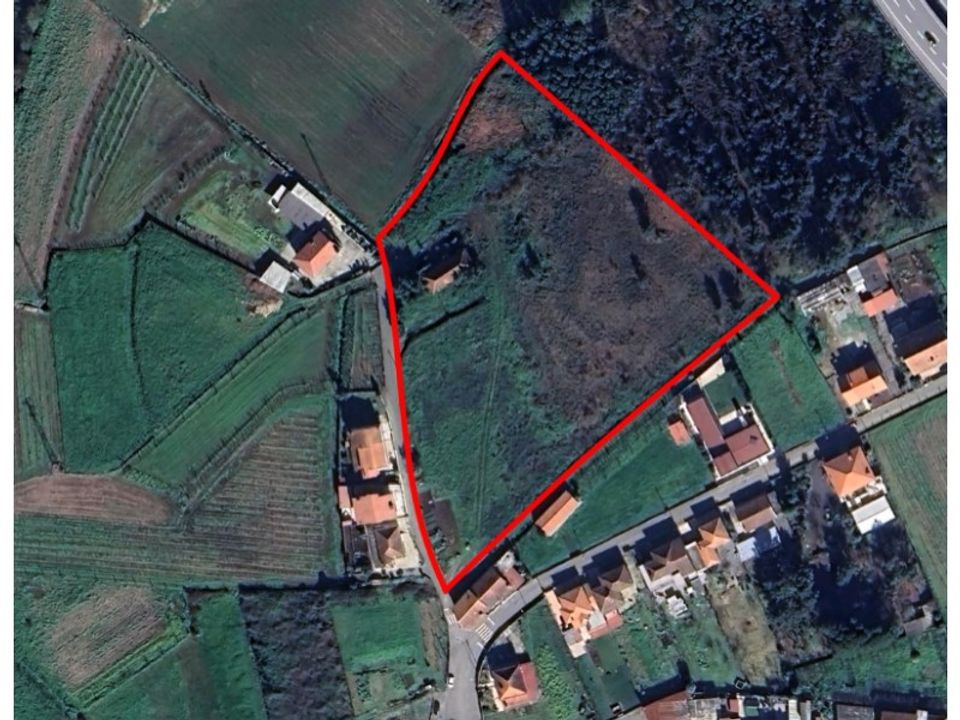 Helårsgrund i Castelo de Paiva, Aveiro - foto 1