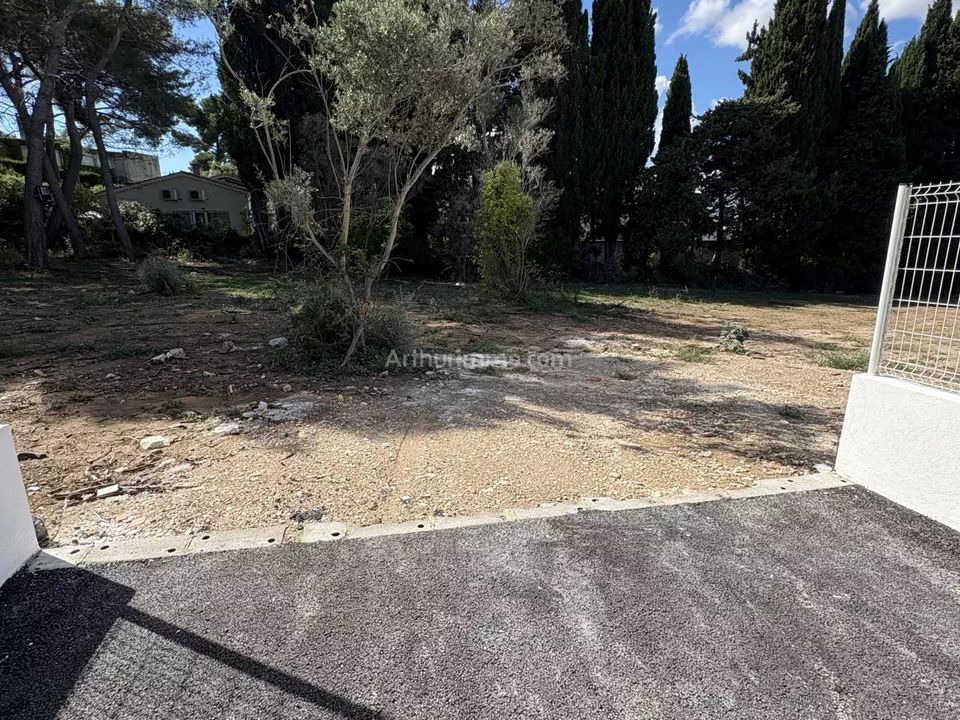 Helårsgrund i Martigues, Bouches-du-Rhone - foto 1